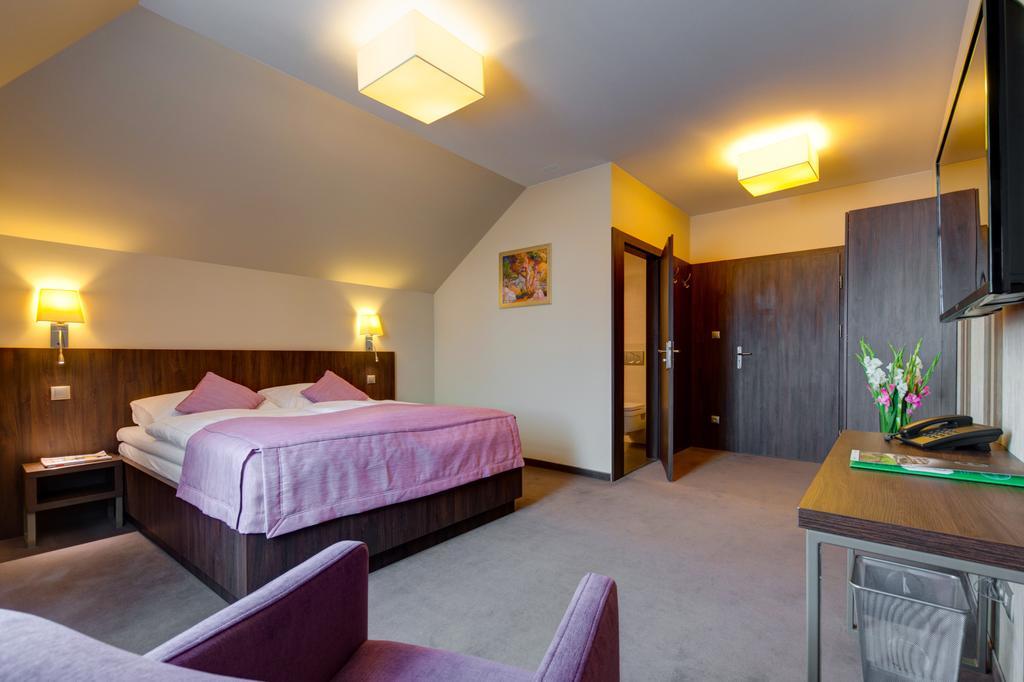 Hotel Figa Plewiska Phòng bức ảnh