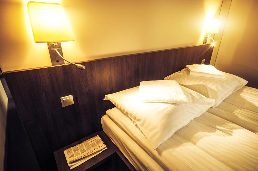 Hotel Figa Plewiska Phòng bức ảnh